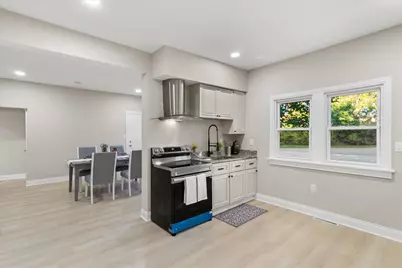 6800  Auburn Ave #6802, Wauwatosa, WI 53213 - Photo 15