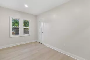 6800 Auburn Ave, Wauwatosa, WI 53213 - Photo 33