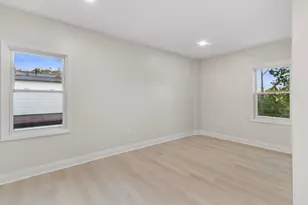 6800 Auburn Ave, Wauwatosa, WI 53213 - Photo 29