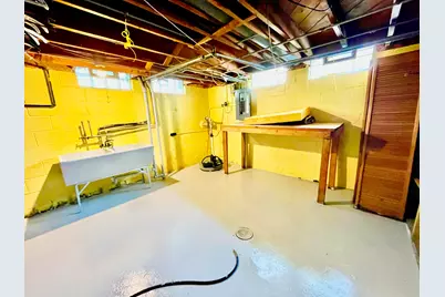8523 W Glendale Ave, Milwaukee, WI 53225 - Photo 27