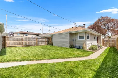 4749 N 79th St, Milwaukee, WI 53218 - Photo 19