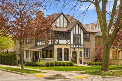 4224 N Farwell Ave, Shorewood, WI 53211 - Photo 1