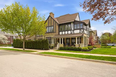4224 N Farwell Ave, Shorewood, WI 53211 - Photo 5