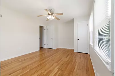 5062 N 20th St, Milwaukee, WI 53209 - Photo 13