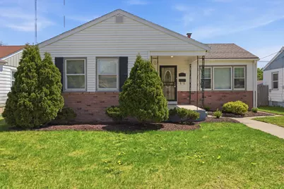 5062 N 20th St, Milwaukee, WI 53209 - Photo 1