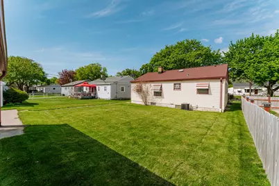 3276 S 69th St, Milwaukee, WI 53219 - Photo 33