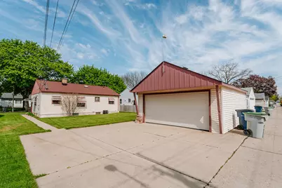3276 S 69th St, Milwaukee, WI 53219 - Photo 29