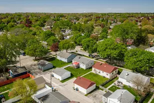 3276 S 69th St, Milwaukee, WI 53219 - Photo 37