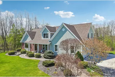 933  Elmwood Way Ct, Richfield, WI 53033 - Photo 3