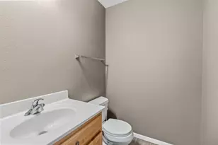 1108 E Pinecrest Ln, Elkhorn, WI 53121 - Photo 17