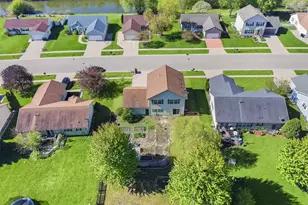 1108 E Pinecrest Ln, Elkhorn, WI 53121 - Photo 29