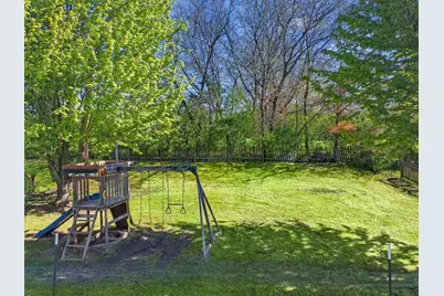 1108 E Pinecrest Ln, Elkhorn, WI 53121 - Photo 13