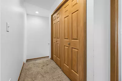 1108 E Pinecrest Ln, Elkhorn, WI 53121 - Photo 11