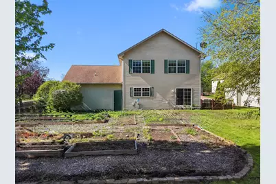1108 E Pinecrest Ln, Elkhorn, WI 53121 - Photo 15