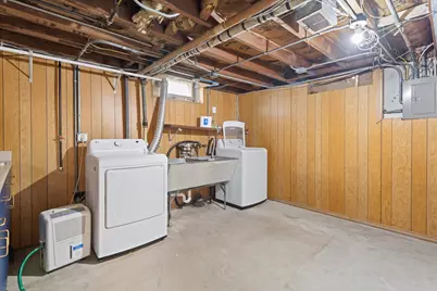 2911 N 82nd St, Milwaukee, WI 53222 - Photo 15
