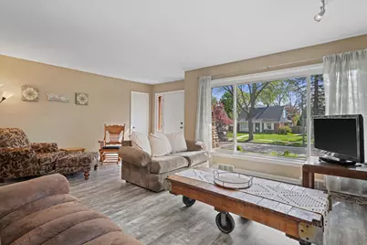 2911 N 82nd St, Milwaukee, WI 53222 - Photo 3