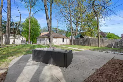 2911 N 82nd St, Milwaukee, WI 53222 - Photo 17