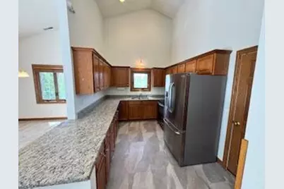 267  Cardinal Ln, Hartland, WI 53029 - Photo 9