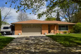 2132 Rambling Rose Rd, Waukesha, WI 53186 - Photo 29
