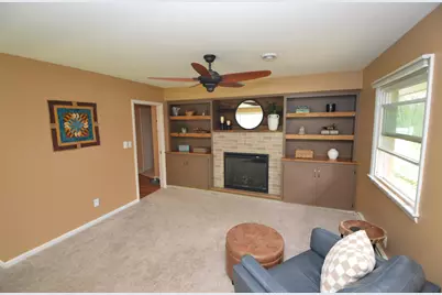 2132  Rambling Rose Rd, Waukesha, WI 53186 - Photo 7