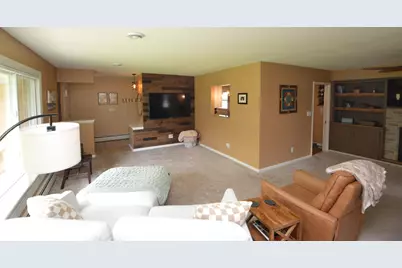 2132  Rambling Rose Rd, Waukesha, WI 53186 - Photo 5