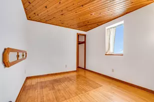 2932 S 8th St, Milwaukee, WI 53215 - Photo 9