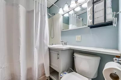2932 S 8th St, Milwaukee, WI 53215 - Photo 11
