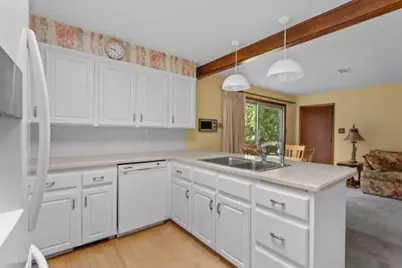 5005  Sunset Rd, Manitowoc, WI 54220 - Photo 7