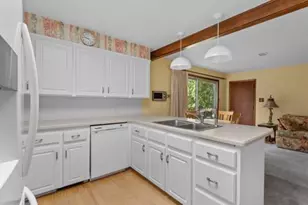 5005 Sunset Rd, Manitowoc, WI 54220 - Photo 7