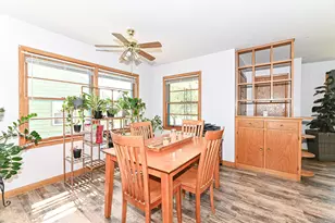 2746 S 77th St, West Allis, WI 53219 - Photo 21