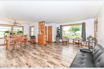 2746 S 77th St, West Allis, WI 53219 - Photo 19