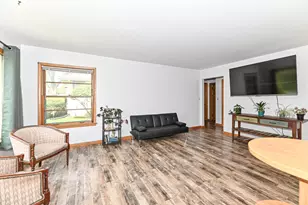 2746 S 77th St, West Allis, WI 53219 - Photo 17