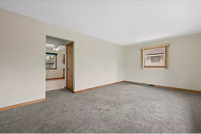 5228 N 107th St, Milwaukee, WI 53225 - Photo 11