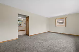 5228 N 107th St, Milwaukee, WI 53225 - Photo 11