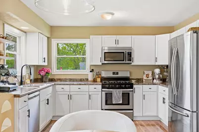 1004 E Newhall Ave, Waukesha, WI 53186 - Photo 7