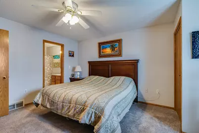 219  Heritage Ln, Onalaska, WI 54650 - Photo 15