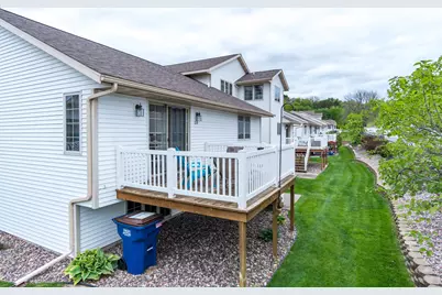 219  Heritage Ln, Onalaska, WI 54650 - Photo 19