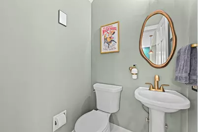 653 N 75th St, Wauwatosa, WI 53213 - Photo 15