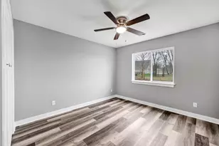 2100 S 21st St, Manitowoc, WI 54220 - Photo 17