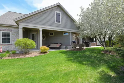 N114W17862  Blackstone Ct, Germantown, WI 53022 - Photo 5