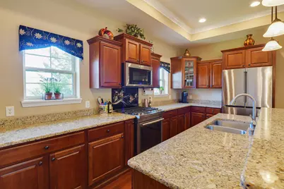 N114W17862  Blackstone Ct, Germantown, WI 53022 - Photo 25
