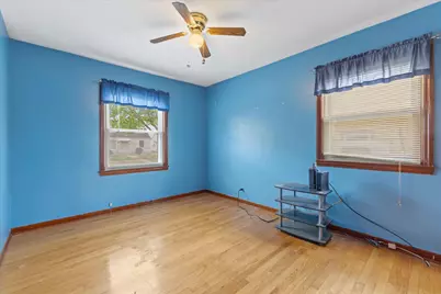 3434 S 2nd St, Milwaukee, WI 53207 - Photo 11