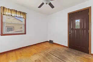 3434 S 2nd St, Milwaukee, WI 53207 - Photo 9