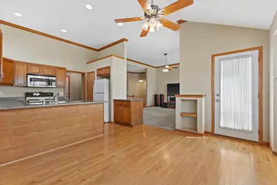 6615  Greenhill Dr, Racine, WI 53406 - Photo 7