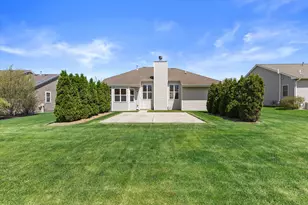 6615 Greenhill Dr, Racine, WI 53406 - Photo 27