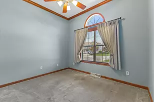 6615 Greenhill Dr, Racine, WI 53406 - Photo 11