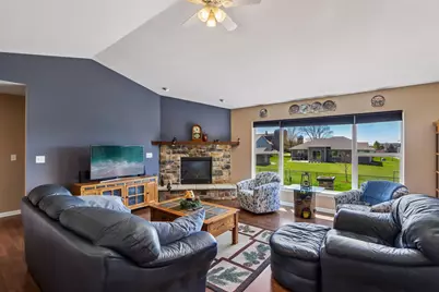 347  Homestead Dr, Twin Lakes, WI 53181 - Photo 3