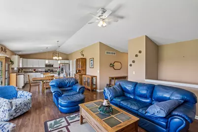 347  Homestead Dr, Twin Lakes, WI 53181 - Photo 9