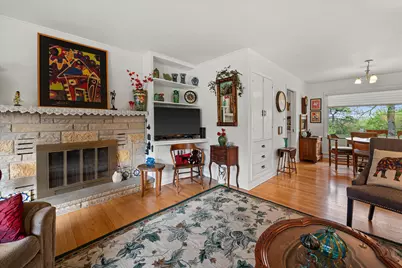 901  Hawthorn Dr, Waukesha, WI 53188 - Photo 3