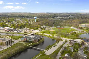 831 N Silverbrook Dr, West Bend, WI 53090 - Photo 25